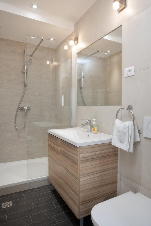 Apartments Juric Brela Exterior photo